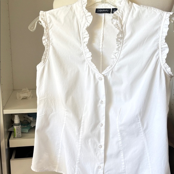 Relativity White Ruffled Sleeveless Button-Front Blouse - Picture 2 of 12